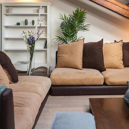 V Apartments Белинцона Екстериор снимка