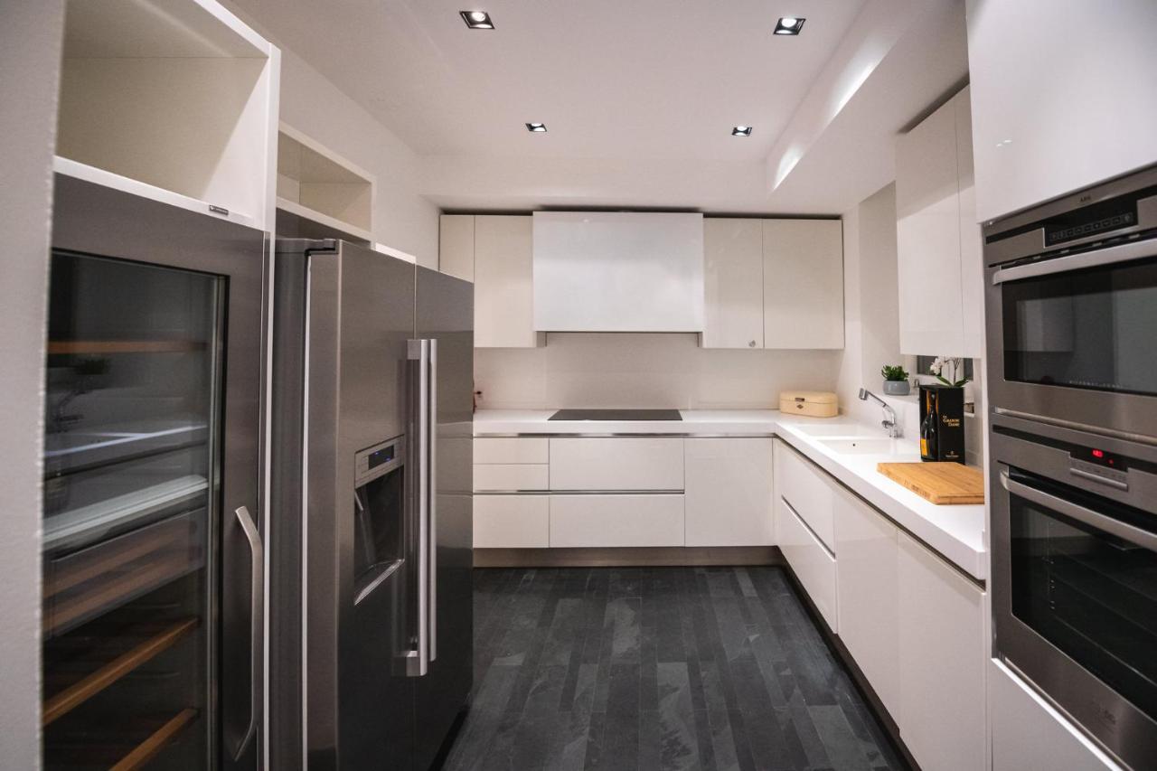 V Apartments Белинцона Екстериор снимка