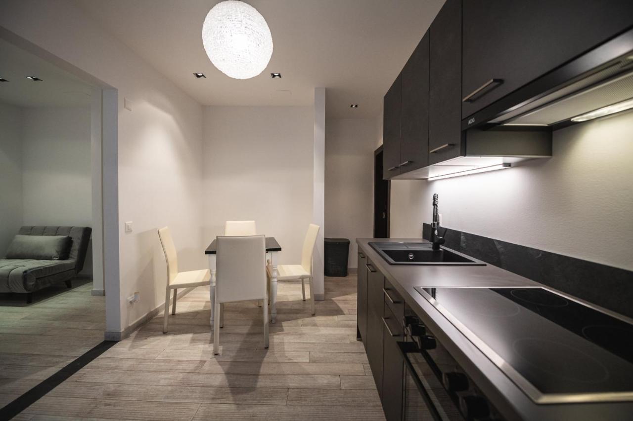 V Apartments Белинцона Екстериор снимка
